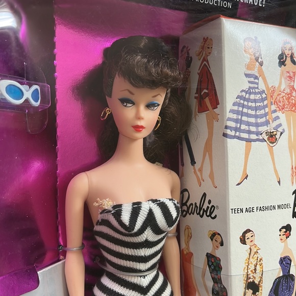 Special Edition Reproduction of the Original 1959 Barbie Doll & Package! Summer - Picture 5 of 7